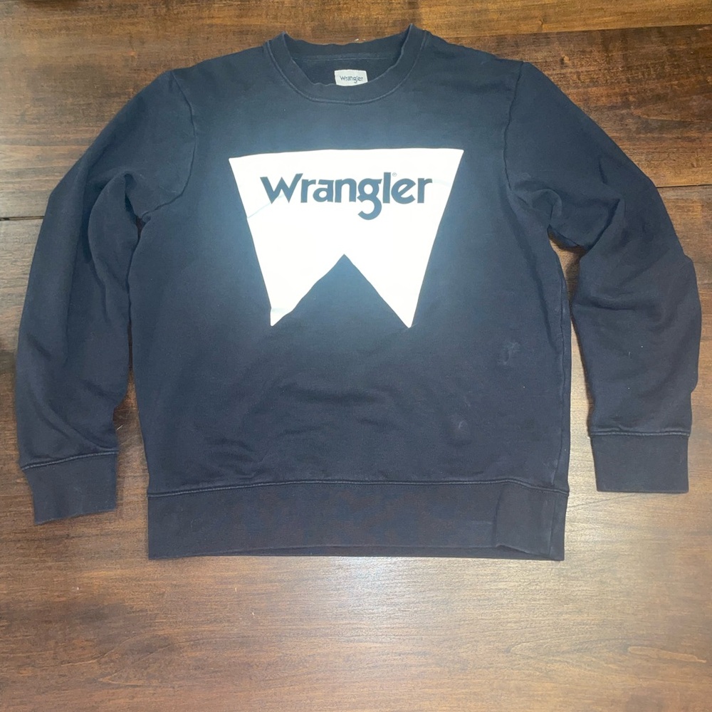 Wrangler Black and White Crewneck Sweater with Bold Logo